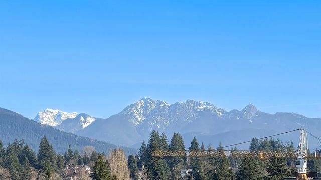 570 Emerson Street 2006, Coquitlam