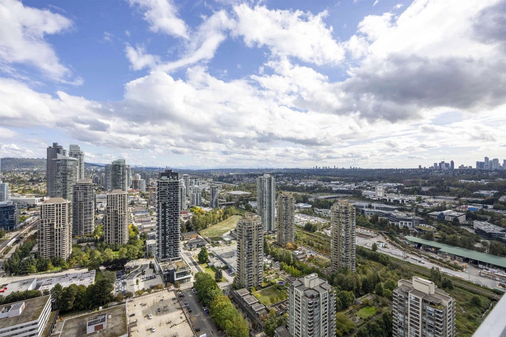 2186 Gilmore Avenue 4402, Burnaby