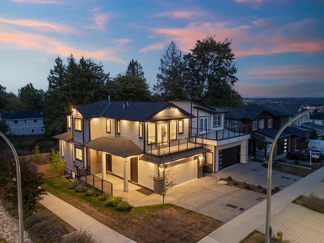 7028 205 Street, Langley