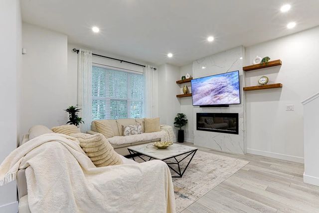 1437 Collins Road, Coquitlam