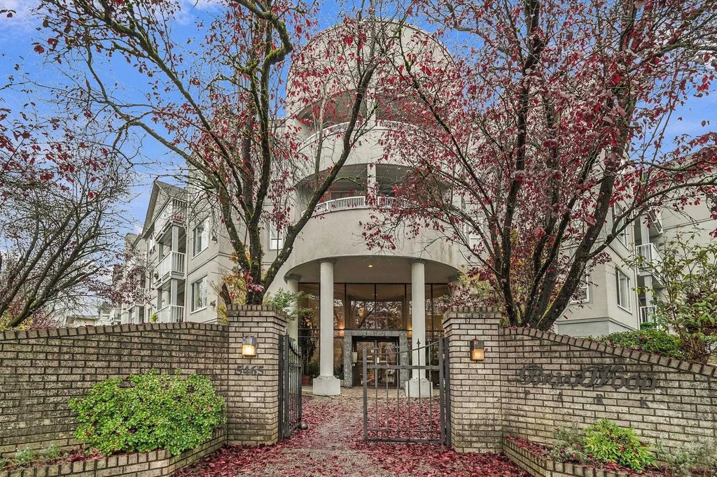 5465 201 Street 303, Langley