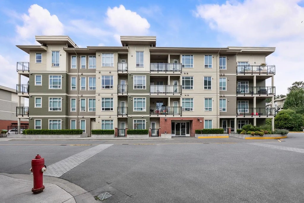 20211 66 Avenue E106, Langley