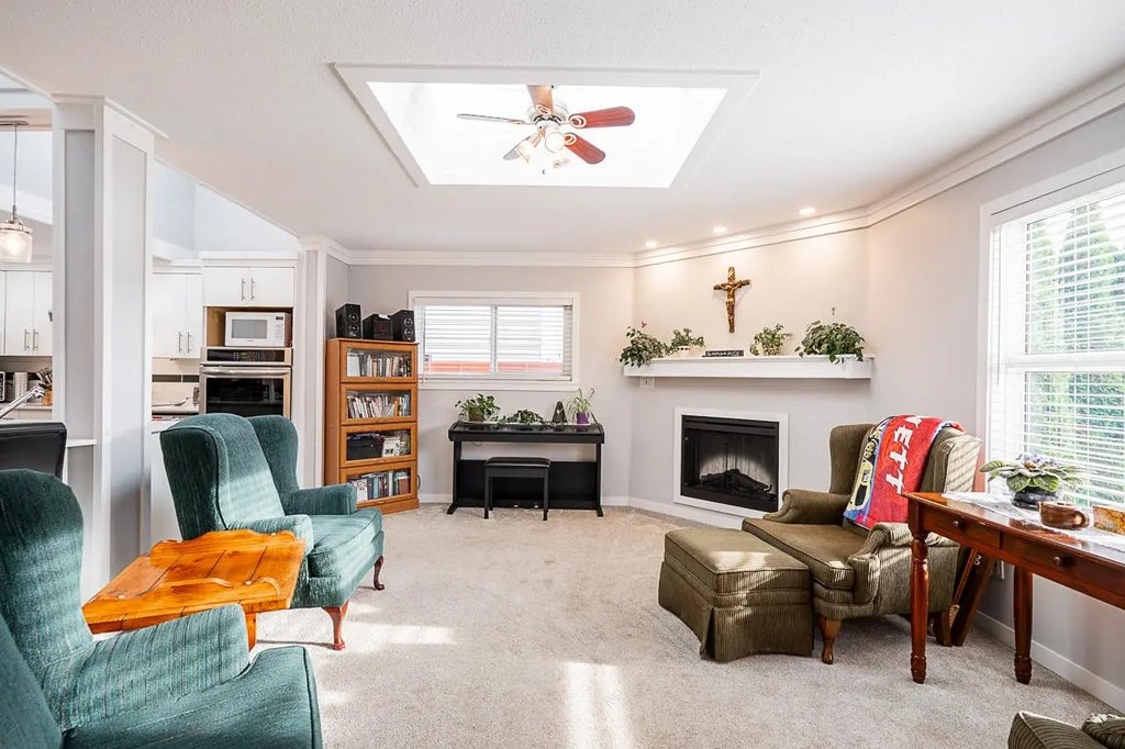 6064 Brooks Crescent, Surrey