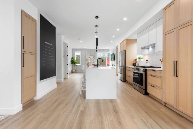 20763 76 Avenue 50, Langley