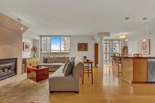 819 Hamilton Street 1404, Vancouver