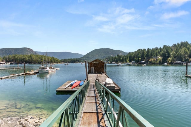 4371 Francis Peninsula Road, Madeira Park