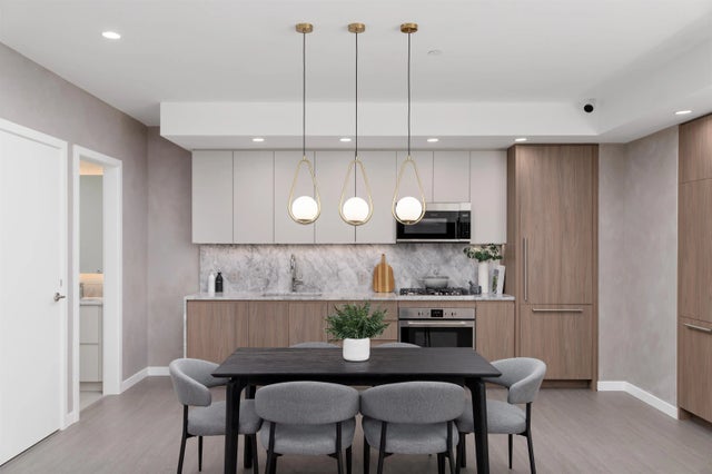 1175 Pinetree Way 504, Coquitlam