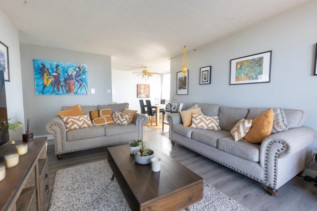 7235 Salisbury Avenue 1404, Burnaby