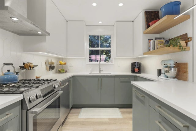 1676 Victoria Drive, Vancouver