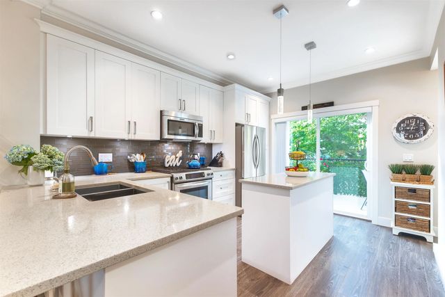 6591 195a Street 42, Surrey