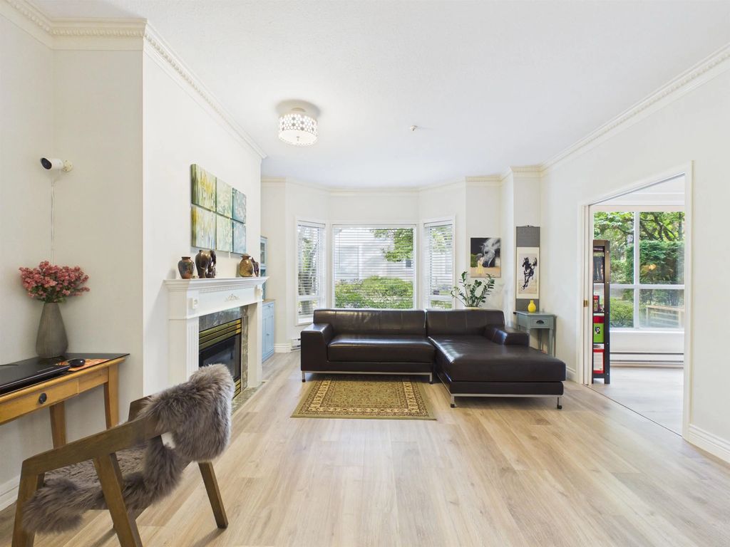 5262 Oakmount Crescent 414, Burnaby