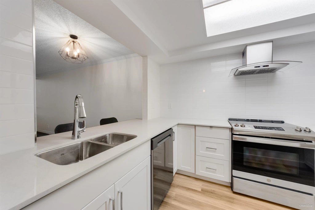 460 Westview Street 601, Coquitlam