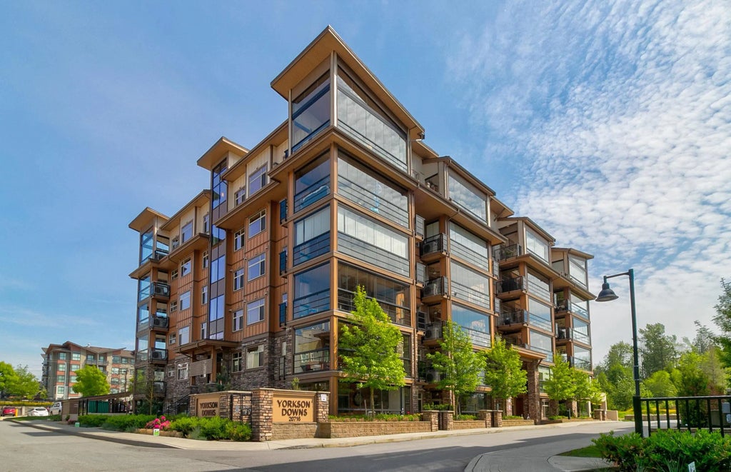 20716 Willoughby Town Centre Drive B422, Langley