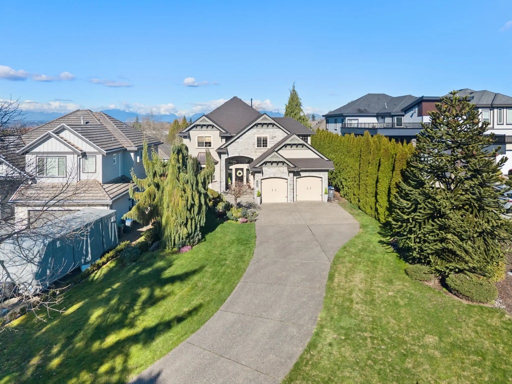 18265 Claytonhill Drive, Surrey