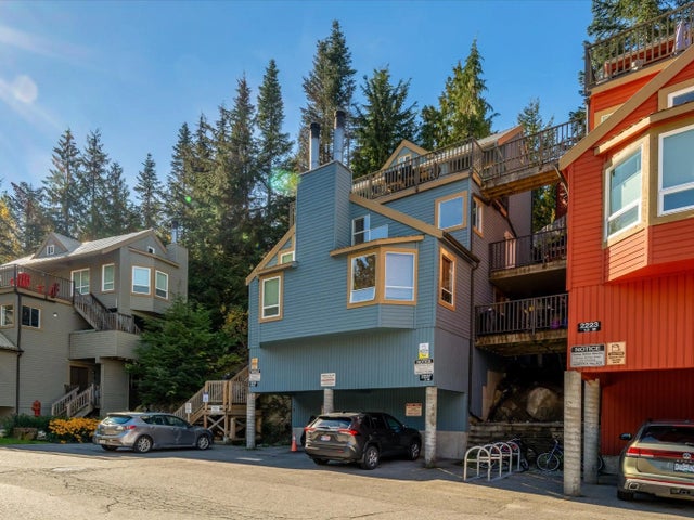 2227 Sapporo Drive 4, Whistler