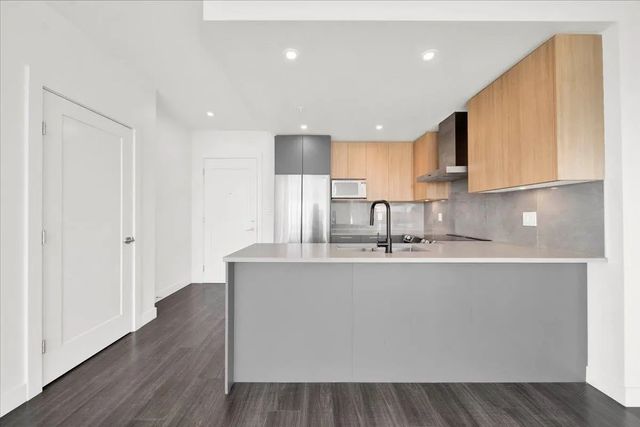 31940 Raven Avenue 309, Mission