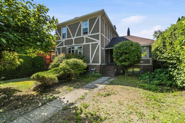 205 Fourth Avenue, New Westminster
