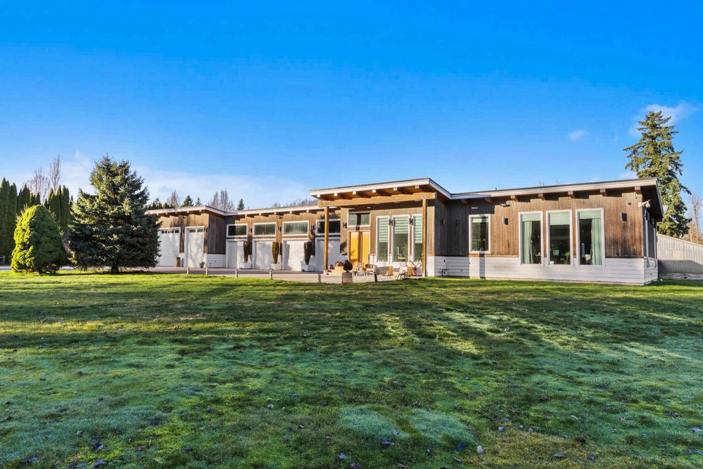 24509 36 Avenue, Langley