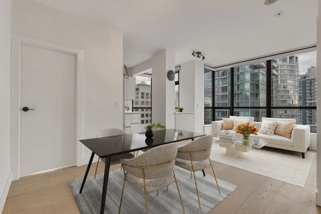 1239 W Georgia Street 2402, Vancouver