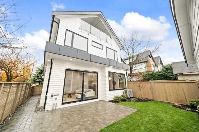 2965 Glen Drive, Vancouver