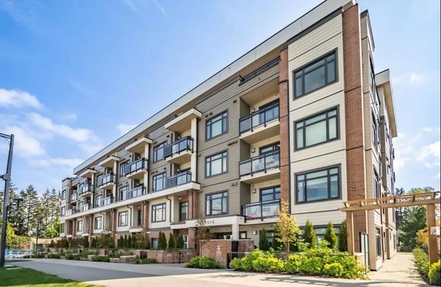 10616 132 Street 202, Surrey