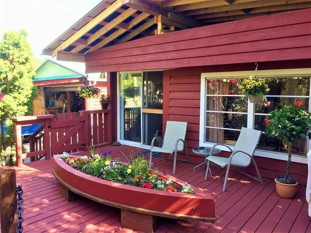 6 Bracken Parkway, Squamish