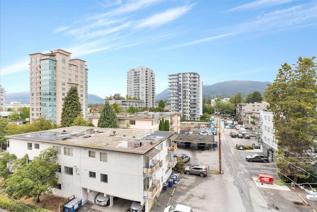 150 E 15th Street 303, North Vancouver