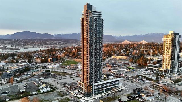 10750 135a Street 1705, Surrey