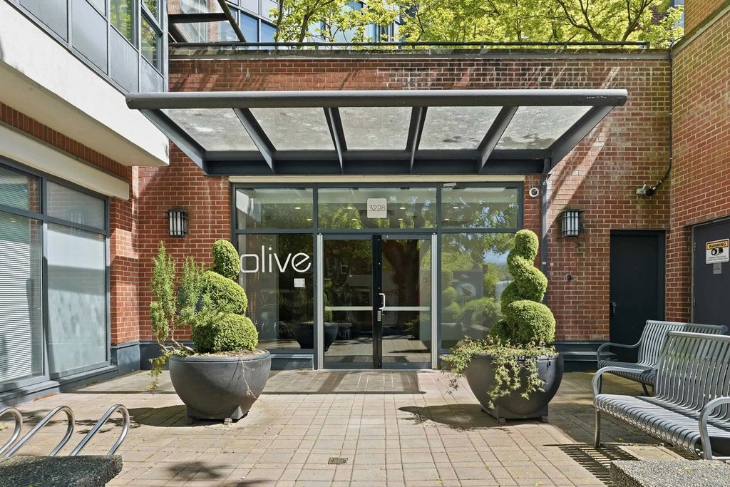 3228 Tupper Street 403, Vancouver