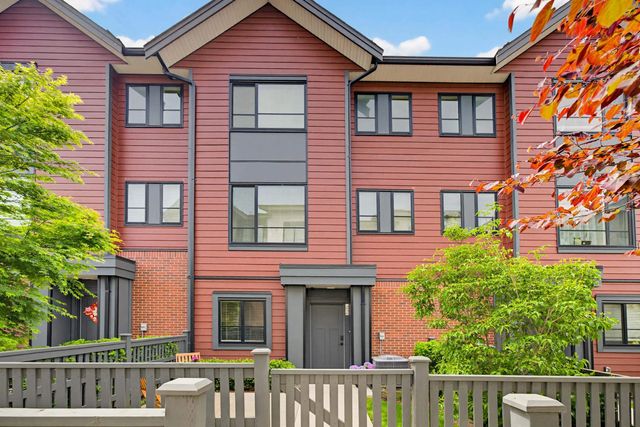 19897 75a Avenue 42, Langley