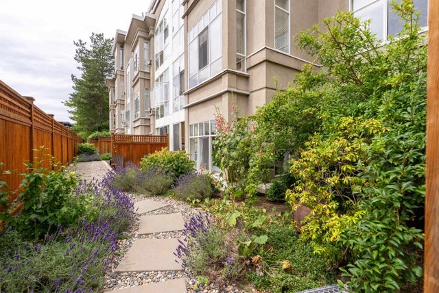 630 Roche Point Drive 115, North Vancouver