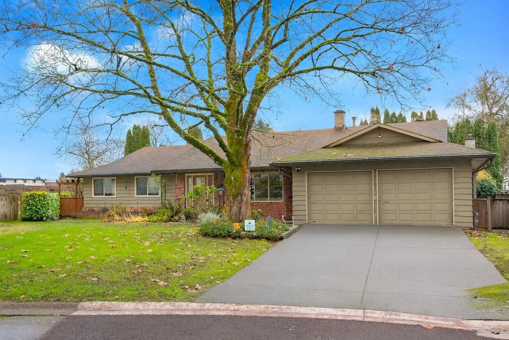 18270 58b Avenue, Surrey