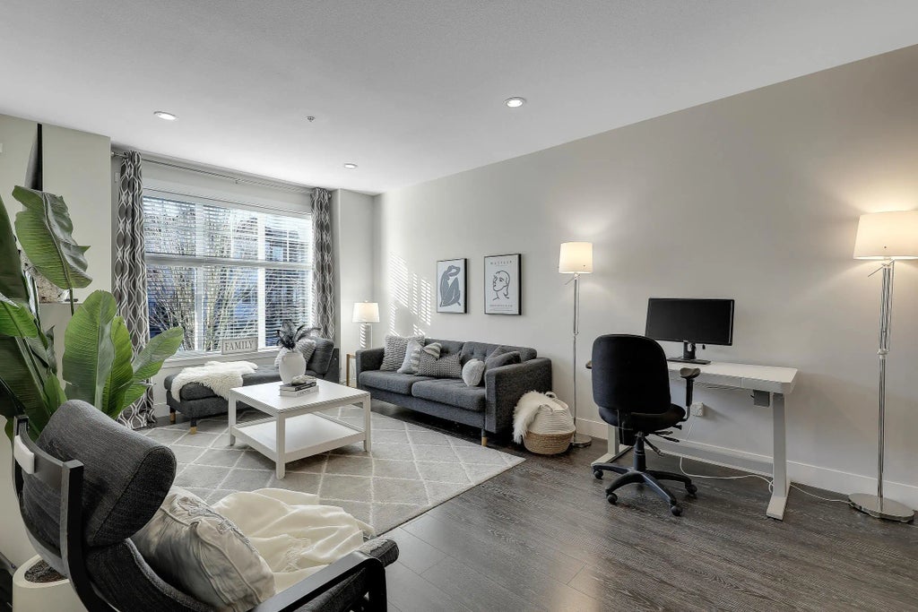 7686 209 Street 79, Langley