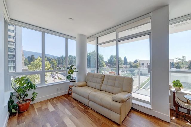 1675 Lions Gate Lane 301, North Vancouver
