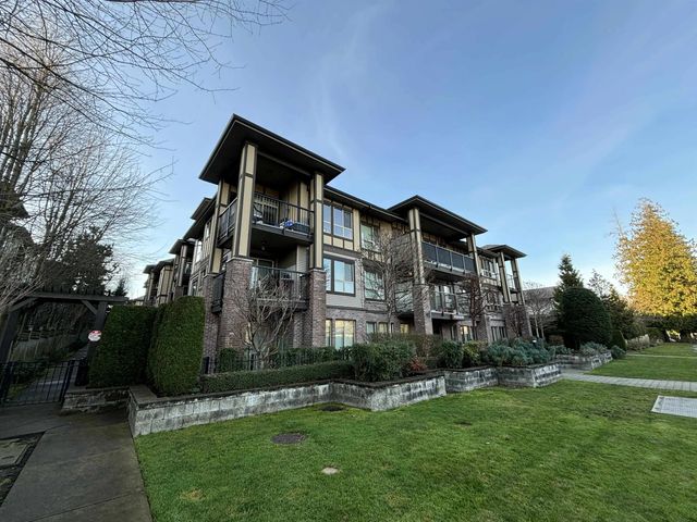 8733 160 Street 217, Surrey