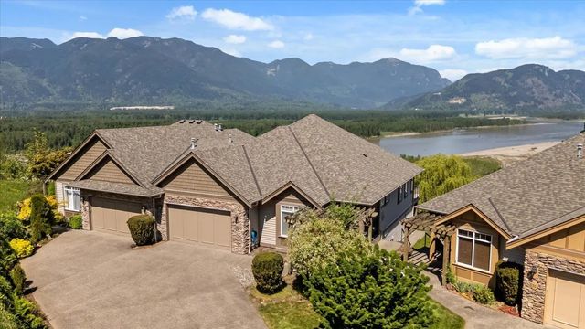 43777 Chilliwack Mountain Road 33, Chilliwack