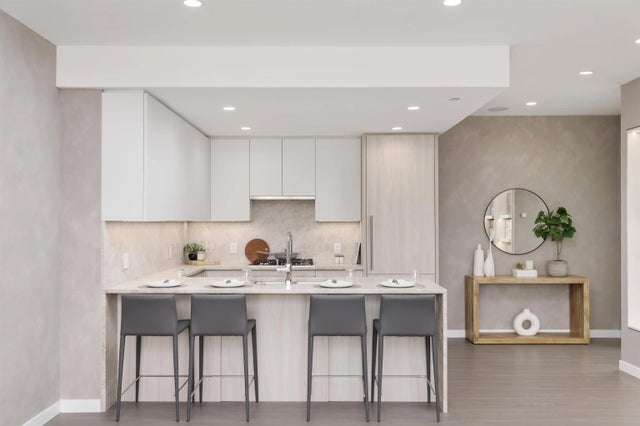 1175 Pinetree Way 1002, Coquitlam