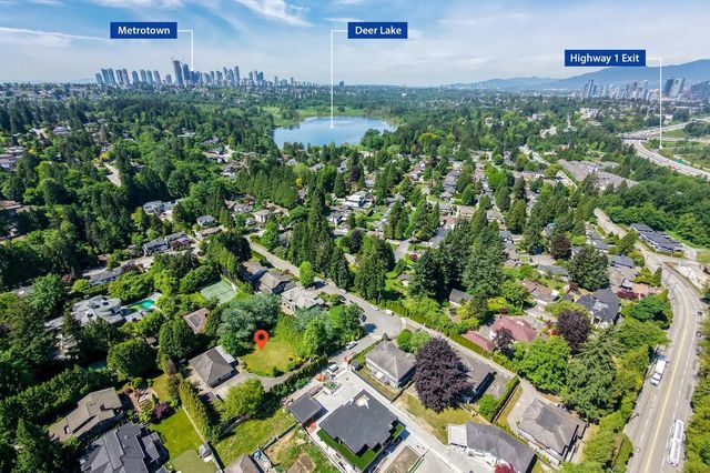 7668 Wheater Court, Burnaby