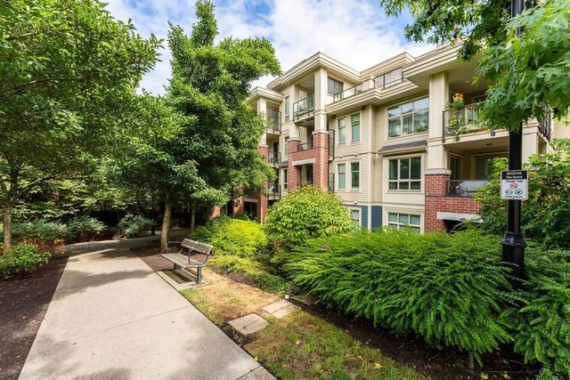245 Ross Drive 402, New Westminster