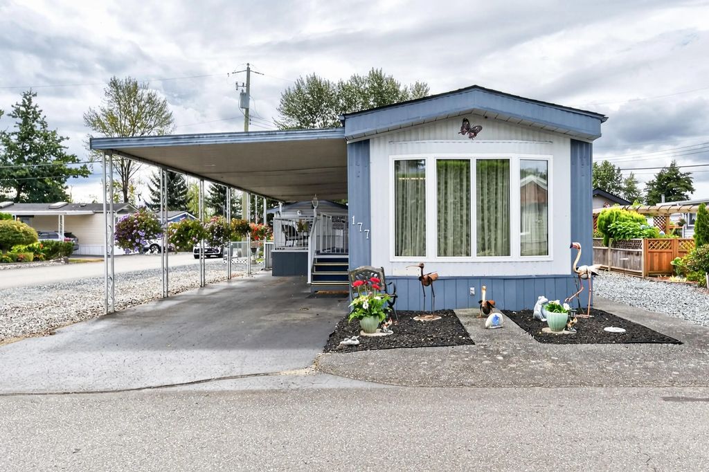 27111 Avenue 177, Langley