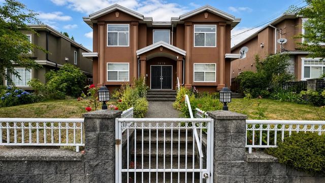 7979 11th Avenue, Burnaby