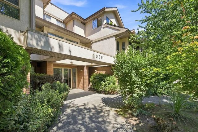 1099 E Broadway 401, Vancouver