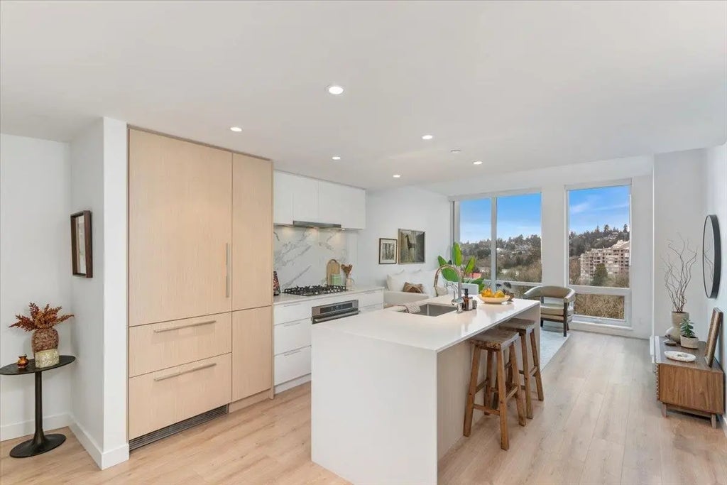 1500 Fern Street 1509, North Vancouver