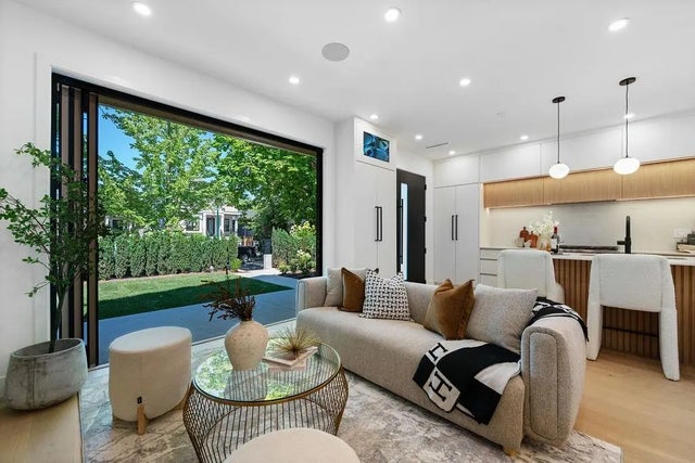 2858 W 12th Avenue 1, Vancouver