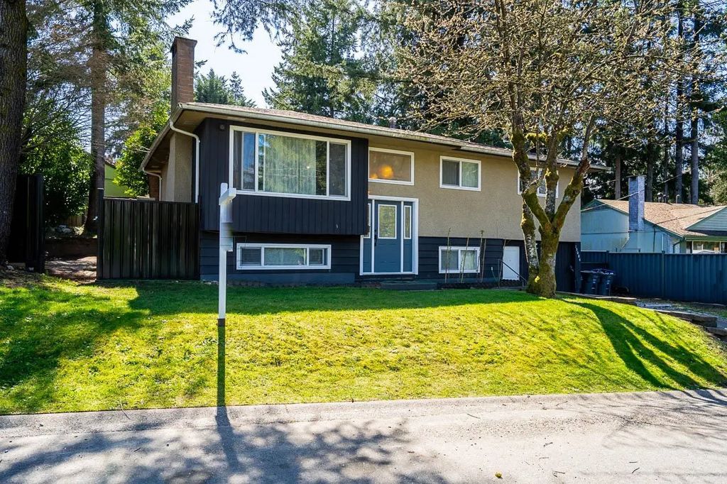15084 Raven Place, Surrey