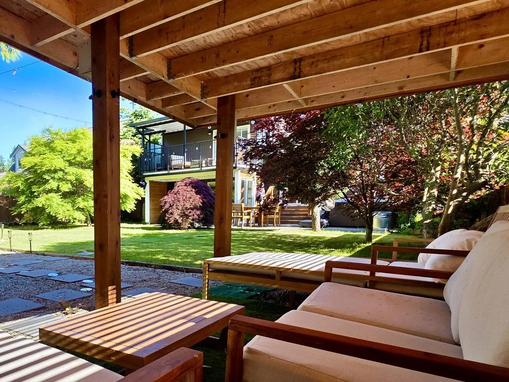 841 O'shea Road, Gibsons