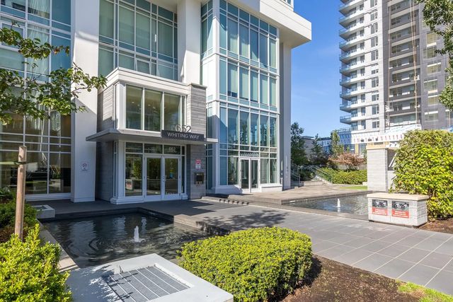 652 Whiting Way 101, Coquitlam