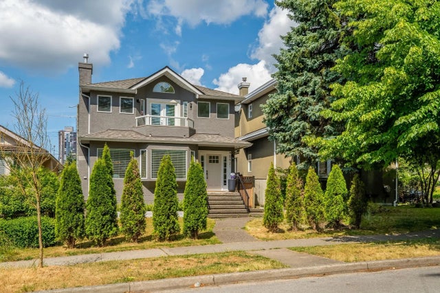 5921 Ontario Street, Vancouver