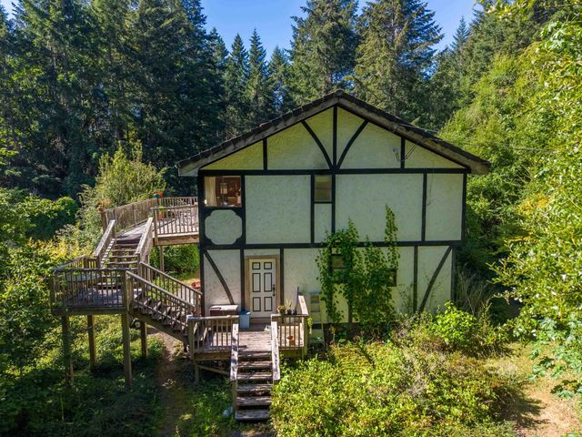 380 S Warbler Road, Galiano Island