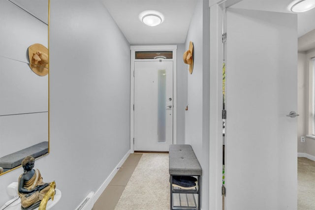 8473 163 Street 8, Surrey